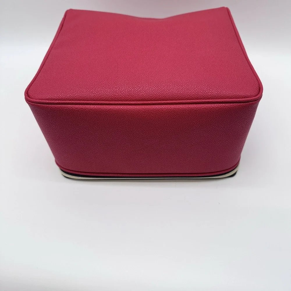 Estee Lauder Red Train Case Travel Bag Makeup/Cosmetic Zip-up with Handle.